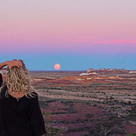 Kanku-Breakaways Conservation Park moon (Credit Elise Cook)