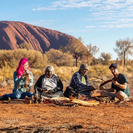 travel to ayers rock