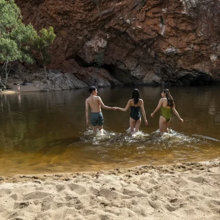 west macdonnell ranges half-day tour