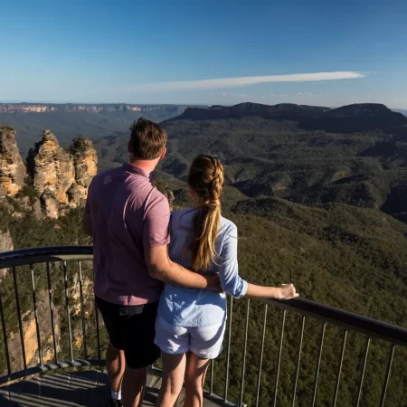 what makes the blue mountains blue